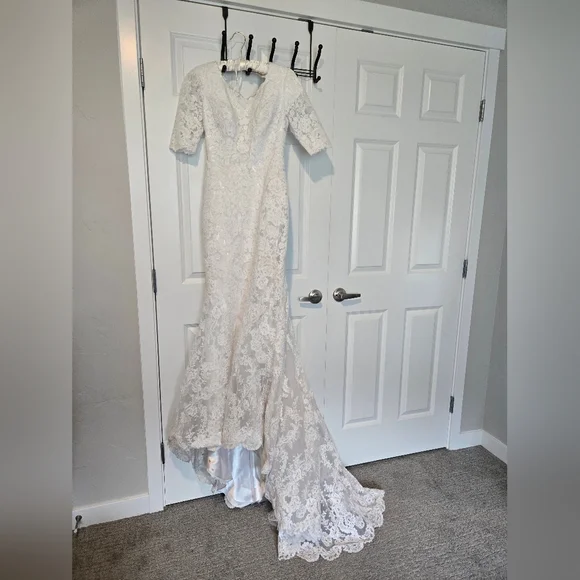 Allure Bridals | Dresses | Allure Bridals Modest Mermaid Lace Wedding Dress  | Poshmark